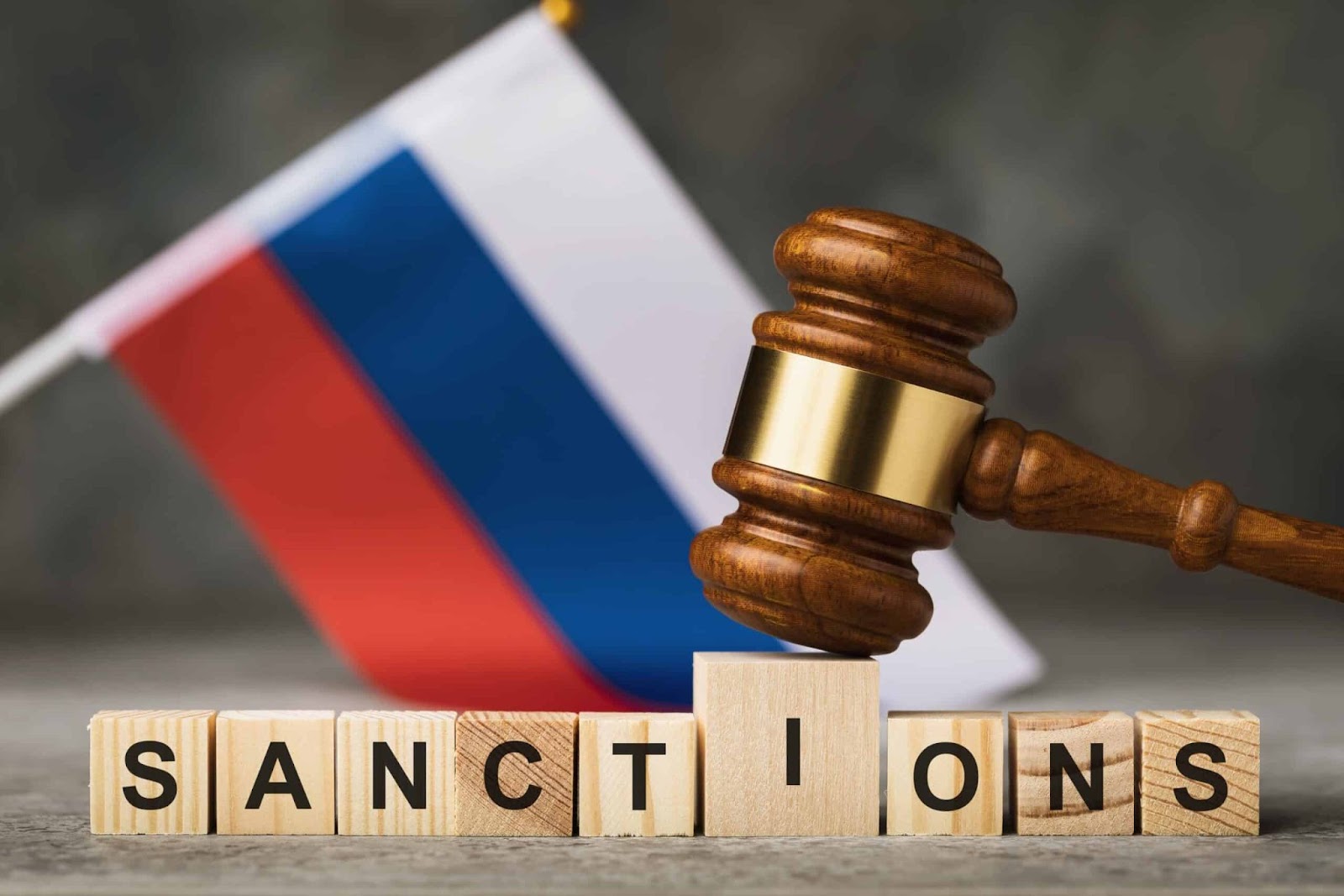 Transportation of cargo under sanctions to Russia